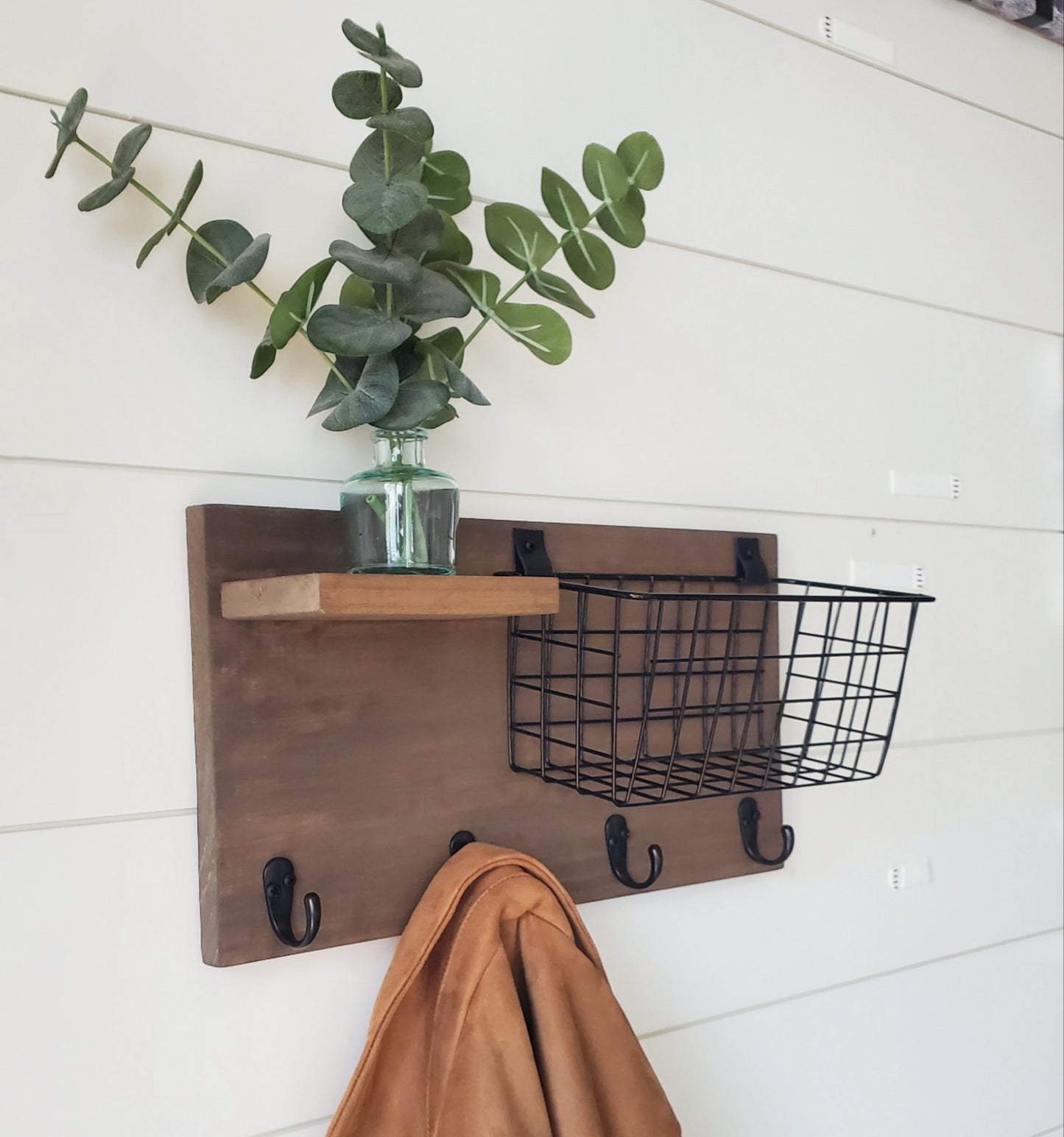 Key and Basket Organizer